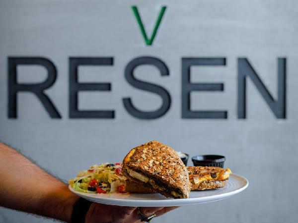 Chicken Pesto Sandwich