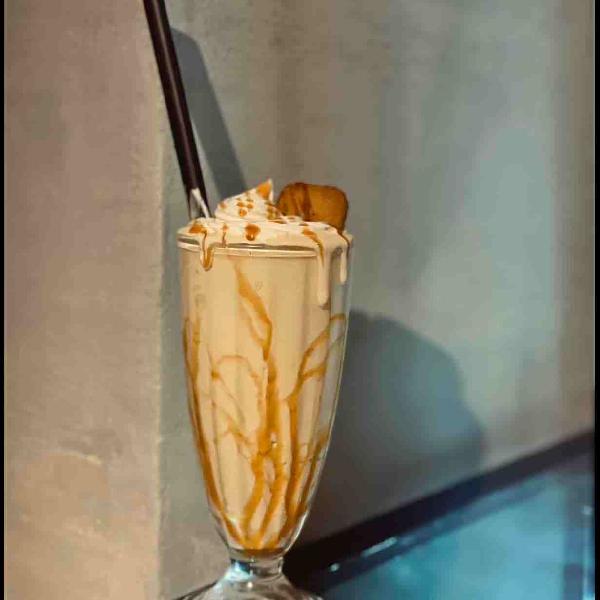 Crist Latte Milkshake